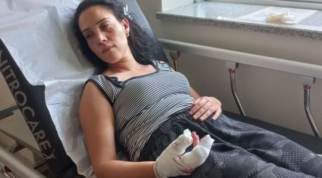 Eşini darp edip, bıçakla parmağını kesmeye çalıştı