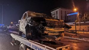 Gebze'de 3 otomobil birbirine girdi