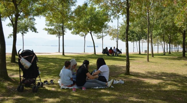 Kocaeli’de hava sıcaklığı 35 dereceyi gördü