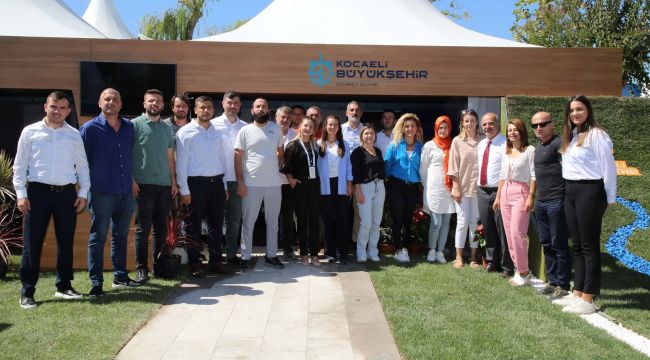 Kocaeli standına öğrencilerden tam not