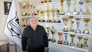 Milli futbolcu Merih Demiral ilk başkanını unutmadı