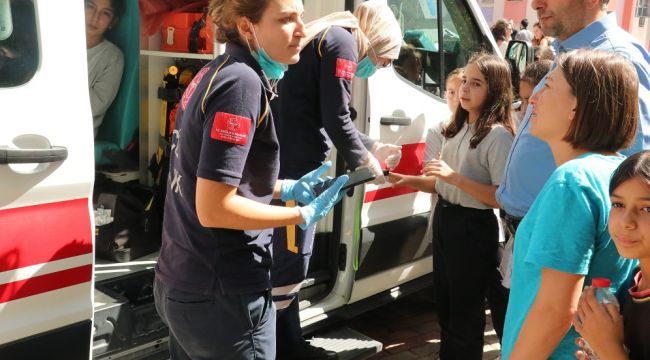 Okula biber gazı getirdi, 4 öğrenci hastanelik!