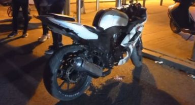 Otomobil ile çarpışan motosikletin sürücüsü yaralandı