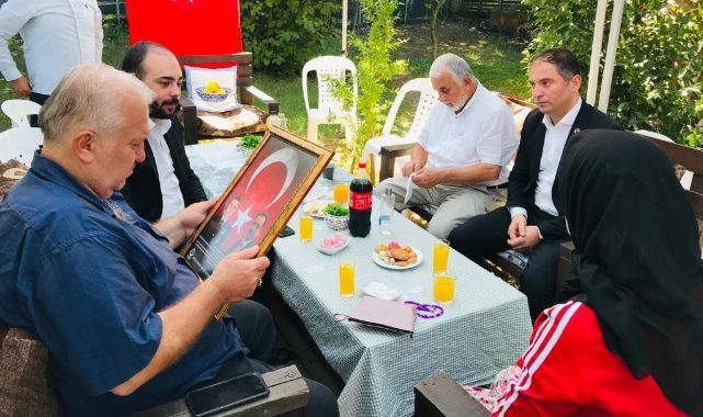 Şehit ailesini gururlandıran ziyaret