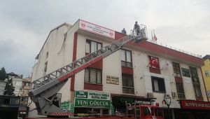 Terasta mahsur kalan emekli astsubayı itfaiye kurtardı