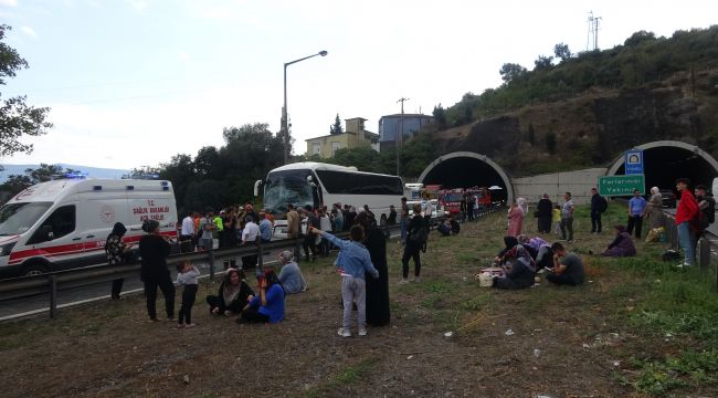 Yolcu otobüslerinin karıştığı kazada 2'si bebek 4 kişi yaralandı