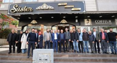 Başkan Büyükgöz Süsler Perde'ye konuk oldu