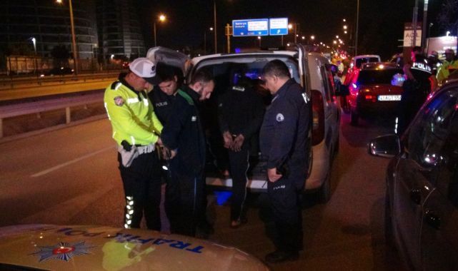 Çalıntı araçla kaçan şahıs kovalamaca sonucu yakalandı