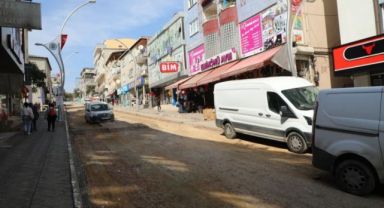 Dilovası İstiklal Caddesi’nde asfaltlama çalışması başladı