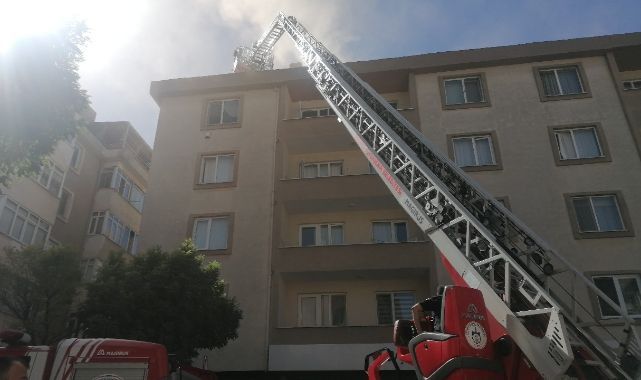 İzolasyon çalışması yapılan çatıda yangın çıktı