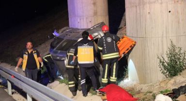 Kontrolden çıkan araç viyadüke çarptı: 1 ölü