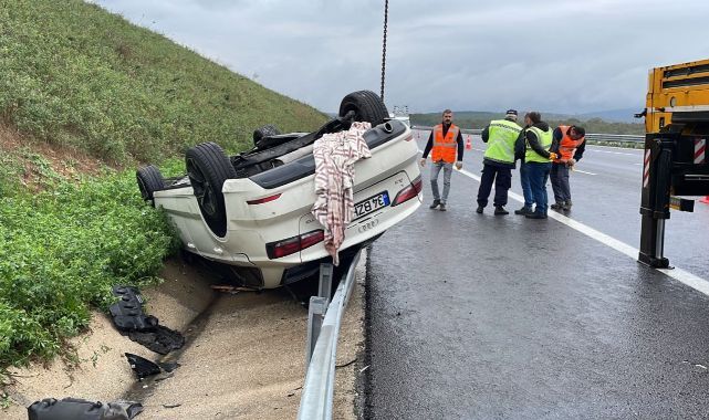 Tırla çarpışan lüks otomobil su kanalına devrildi: 2 yaralı