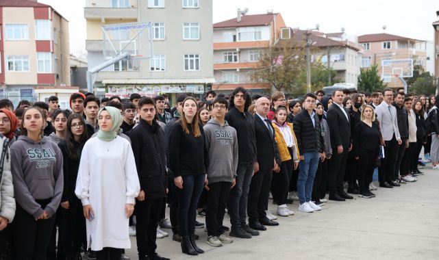 Bıyık, tatil sonrası öğrencileri yalnız bırakmadı