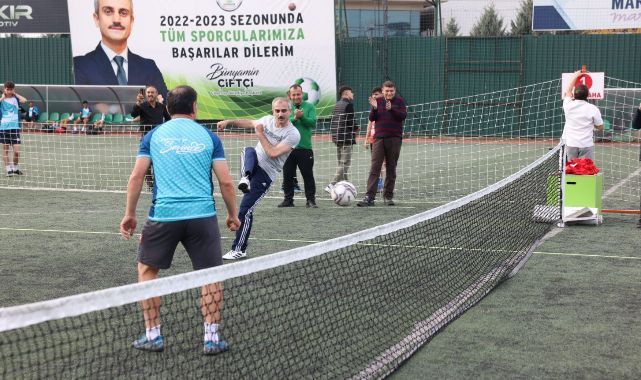 Çayırova’da ayak tenisi rüzgârı