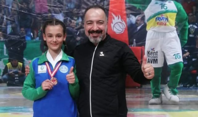 Çayırova madalyaya doymuyor