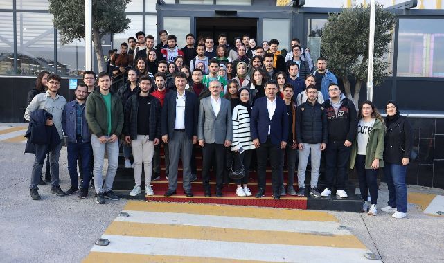 Çiftçi, üniversite öğrencileriyle buluştu