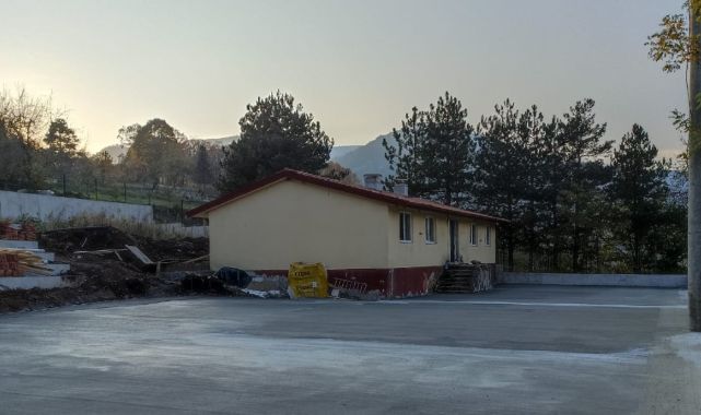 Eski köy okulu özel öğrencilere kamp merkezi olacak