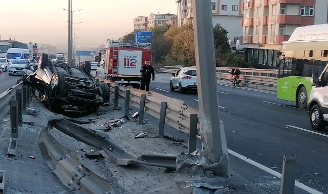 Gebze'de otomobil takla attı: 4 yaralı