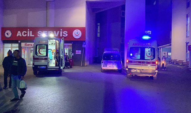 Gebze’de sokak ortasında bıçaklanan şahıs yaralandı