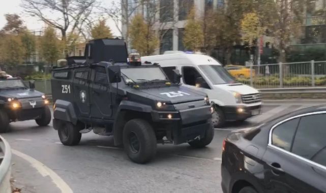 İstiklal saldırısının zanlıları zırhlı araçlarla adliyeye getirildi