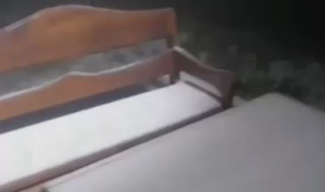 Kartepe'ye mevsimin ilk karı düştü