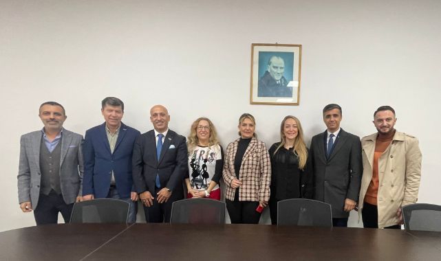 KOÜ hocaları, Emlak Kulübü’ne üye oldu