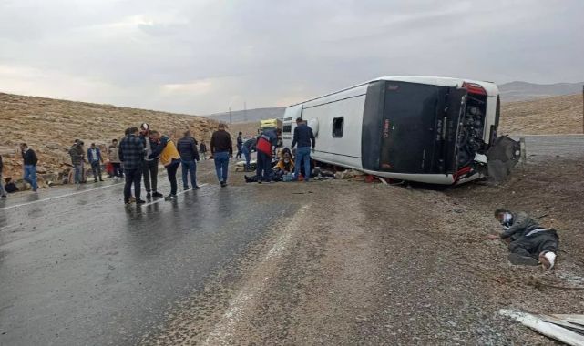 Otobüs devrildi, çok sayıda ölü ve yaralı var!