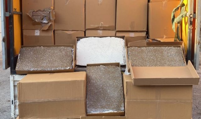 TEM'de durdurulan araçtan 2 milyon dolu makaron çıktı