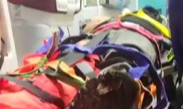 Gebze’de çukura düşen motosiklet sürücüsünün ayağı kırıldı