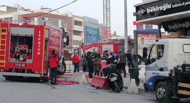 Klima motorundan çıkan yangın iş hanını dumana boğdu