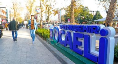 Kocaeli'nin markası Cumhuriyet Bulvarında