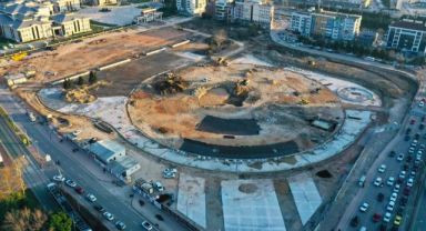 Milli İrade Meydanında saha imalatlarına devam