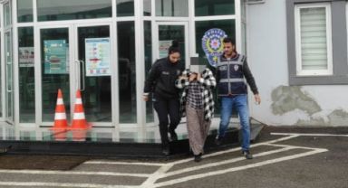 25 yıl hapis cezasıyla aranan şüpheli otobüste yakalandı