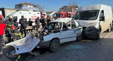 4 aracın karıştığı zincirleme kazada can pazarı