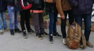 50 düzensiz göçmen sınır dışı edildi