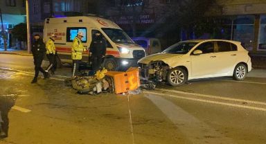 Alkollü sürücünün kullandığı otomobil ile motosiklet çarpıştı