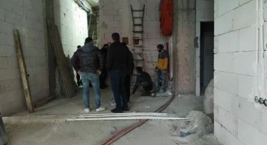 Asansör boşluğuna düşen işçi yaralandı