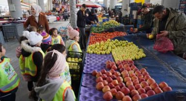 Çayırova’da miniklerin pazar heyecanı