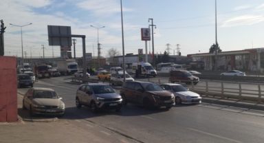 Gebze’de 5 aracın karıştığı kazada 3 yaralı