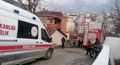 Gebze'deki gecekonduda elektrikli şofben patladı