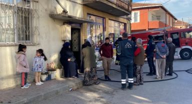 Karne günü evleri yanınca, gözyaşlarına hakim olamadılar