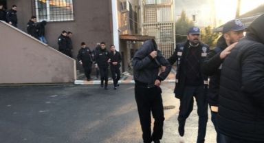 Kocaeli'de 100 düzensiz göçmen sınır dışı edildi