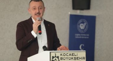 Üniversiteli gençler sordu, Büyükakın cevap verdi