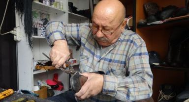 11 yaşında başladığı mesleğe, 61 yıldır aynı aşkla devam ediyor