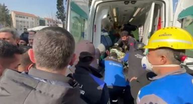 155'inci saatte umutlar yeşermeye devam etti, Tolga enkazdan sağ olarak çıkarıldı
