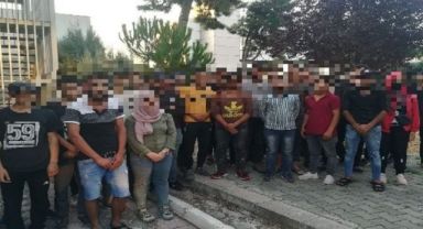 36 düzensiz göçmen sınır dışı edildi
