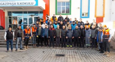 AK Parti Kocaeli teşkilatı deprem bölgesine gidiyor