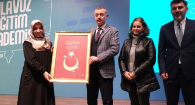 Büyükakın Gebze’de eğitmenlere hitap etti