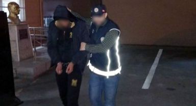 Durdurulan araçtan 8 kaçak göçmen çıktı: 2 gözaltı