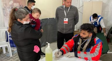 Hatay’da gönüllü doktorlarla sağlık hizmeti